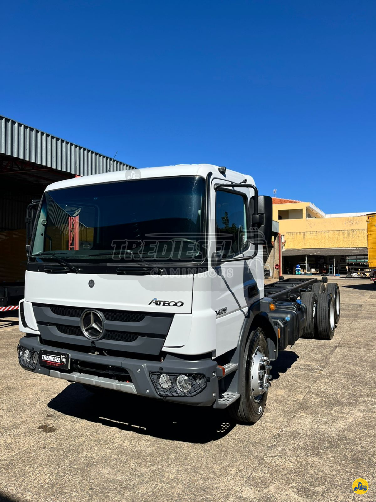 CAMINHAO MERCEDES-BENZ MB 2426 Chassis Truck 6x2 Trediesel Caminhões ANDRADAS MINAS GERAIS MG